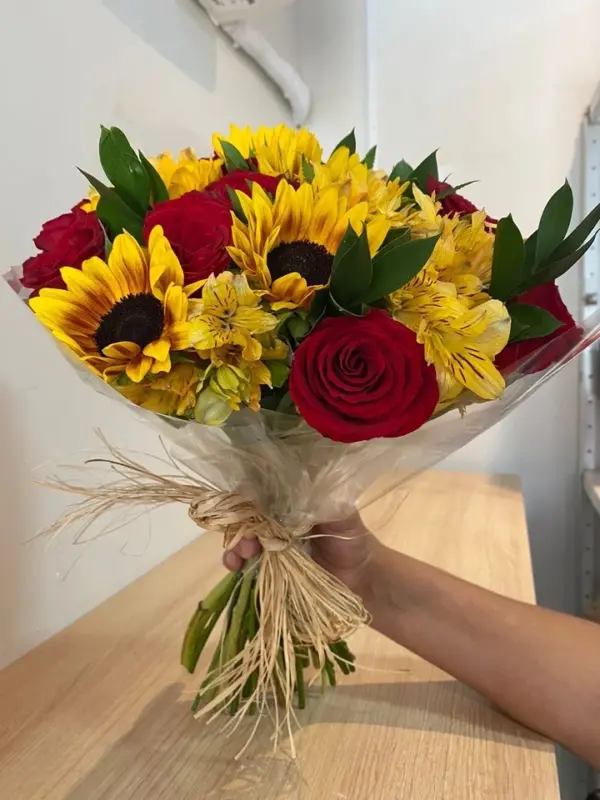 Rosas e Girassol - Imagem 3