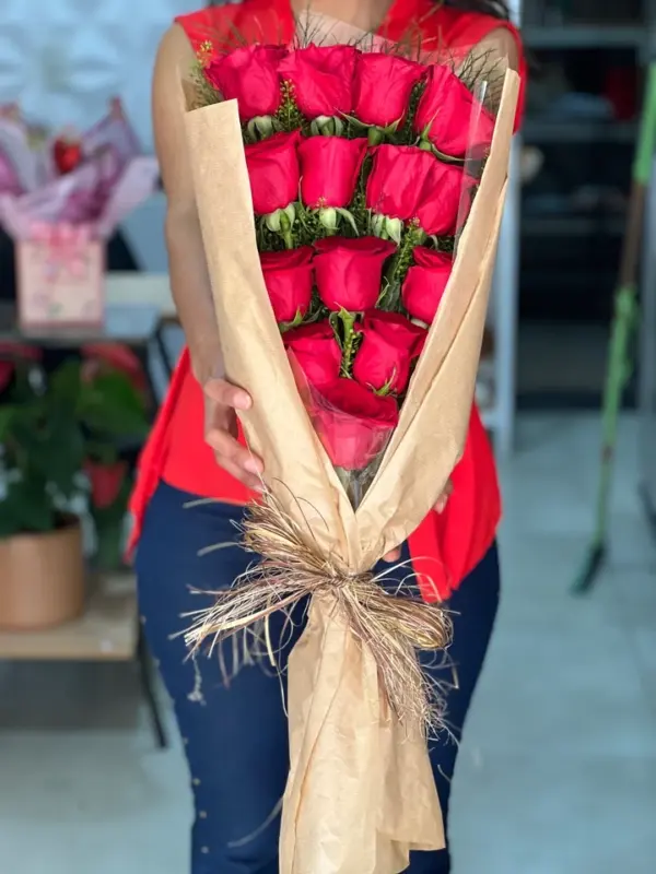 Buquê Elegante Vermelho - Imagem 3