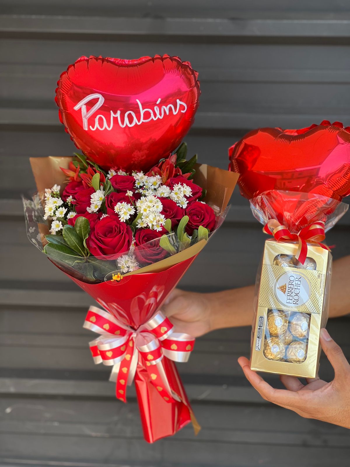 chama-do-amorchocolate Buque 10 Rosas Vermelhas - Imagem 1